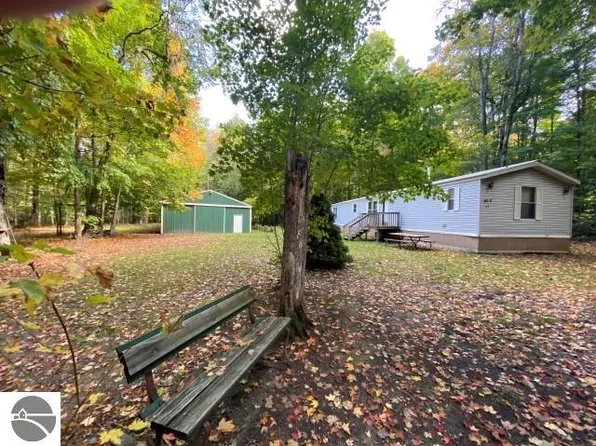 4618 Oslund Rd, Mancelona, MI 49659