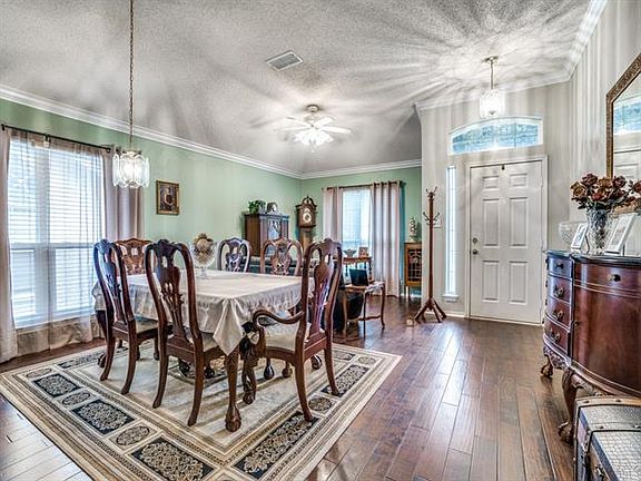 4th image of 6005 Copperfield Dr