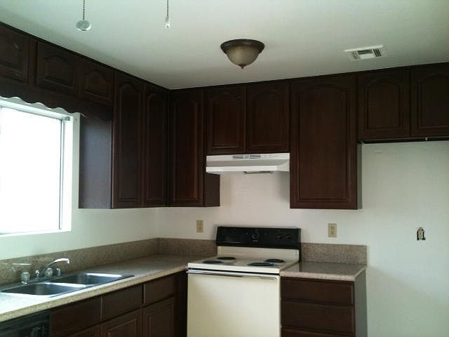 1st image of 936 S Mollison Ave #F