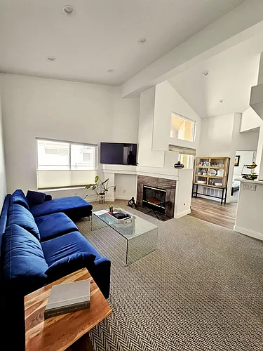 5572 Renaissance Ave #1 Photo 1