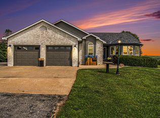 812 Lincoln St, Minden, IA 51553