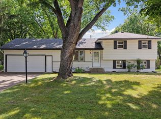 715 Keniston St N, Champlin, MN 55316