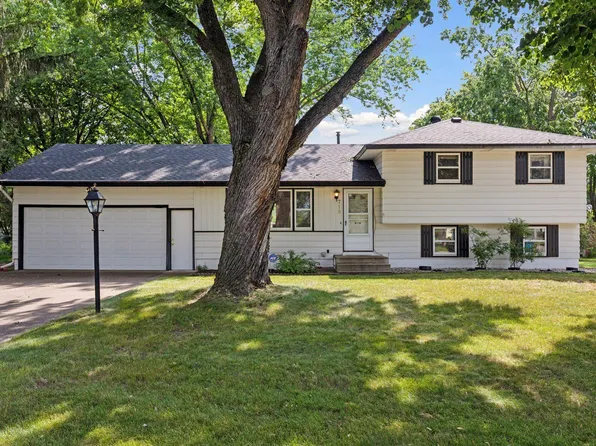 715 Keniston St N, Champlin, MN 55316