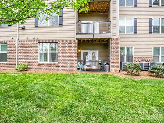 4th image of 142 Brickton Village Cir #106
