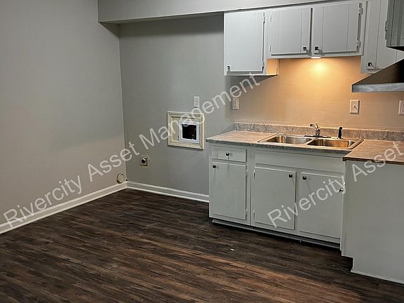 4th image of 8171 Leighton Ln