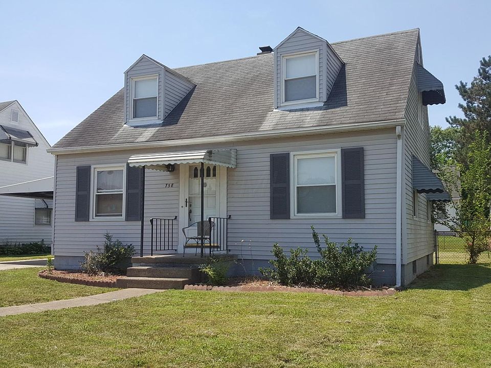 1st image of 758 Delano Ave