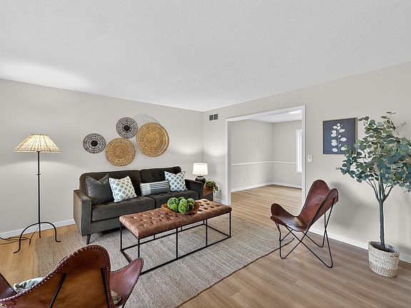 3rd image of 4406 Newcastle Ln NW