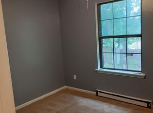 34 Yorkshire Rd, Sicklerville, NJ 08081