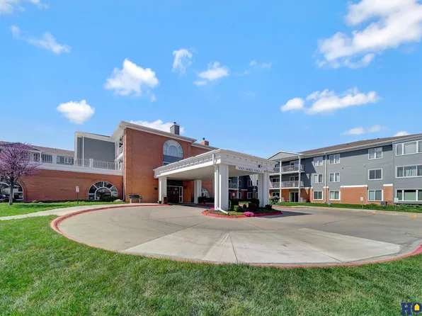 3001 S 51st Street Ct Unit 325, Lincoln, NE 68506