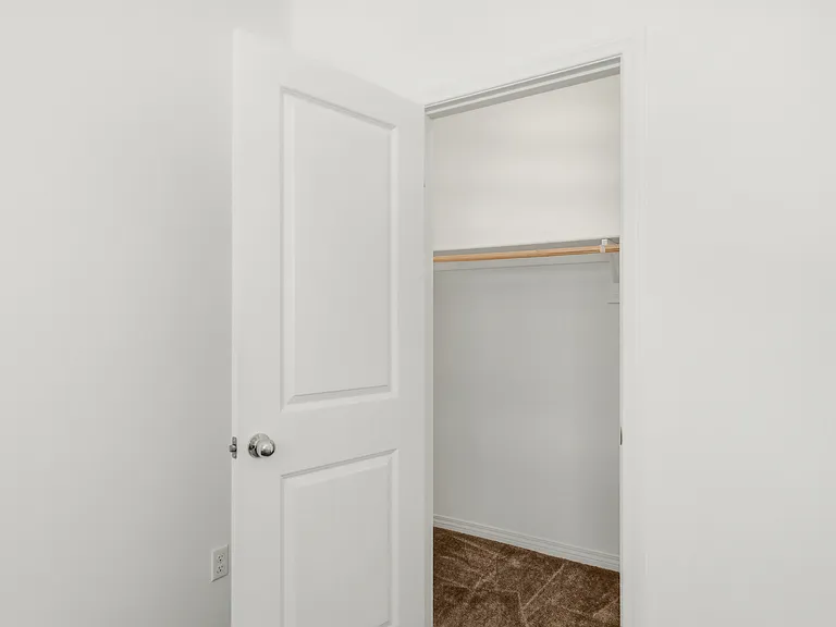 27215 Lost Palm St — Photo 17