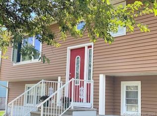 34 Redfield Ave, East Haven, CT 06512