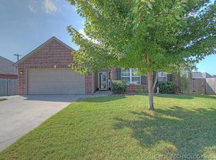 322 W 126th St, Jenks, OK 74037