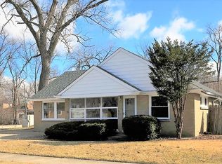 903 Suffolk Ave, Westchester, IL 60154
