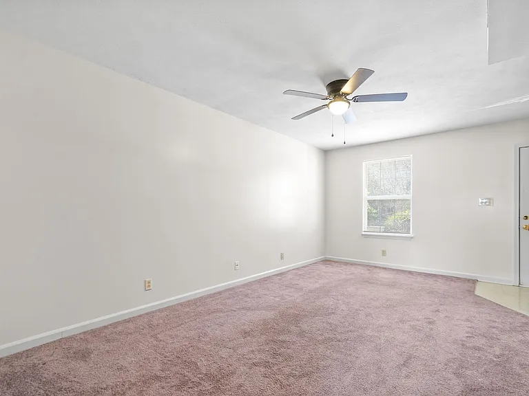 Needmore Road-630-694 — Photo 7