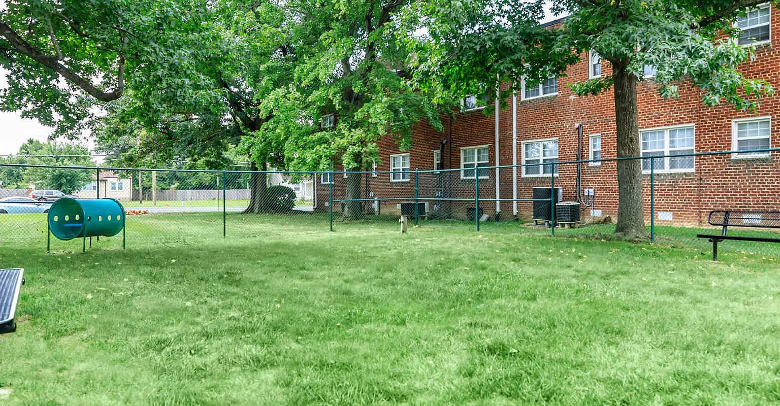Parkland Village — Photo 1