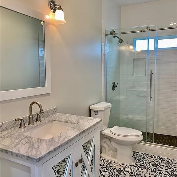 2411 1/2 S Primrose Ave — Photo 13
