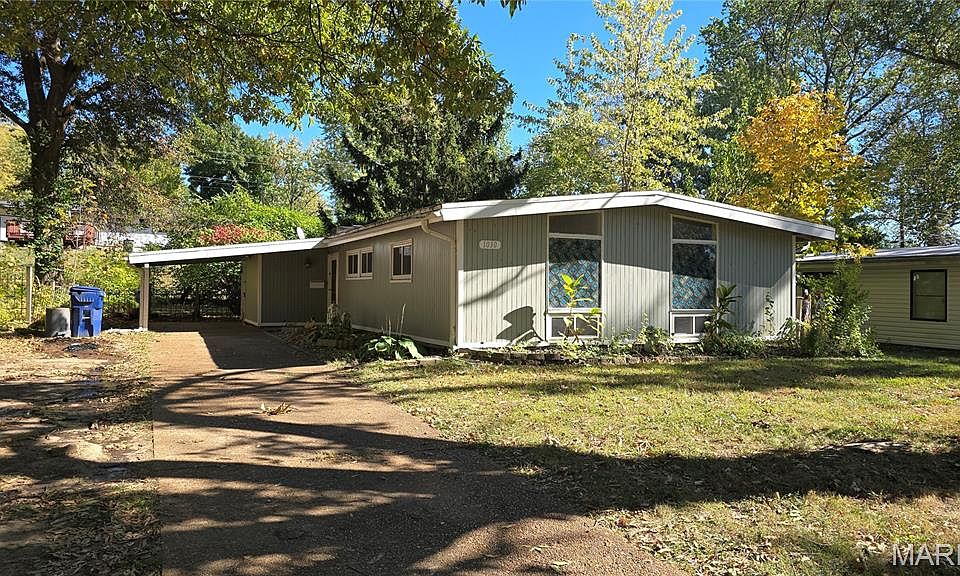 1st image of 1030 Robinwood Dr