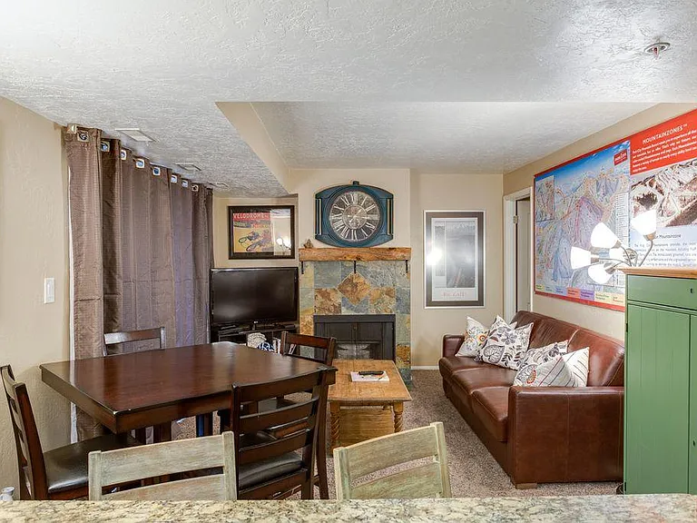 2000 Prospector Ave #1 — Photo 9