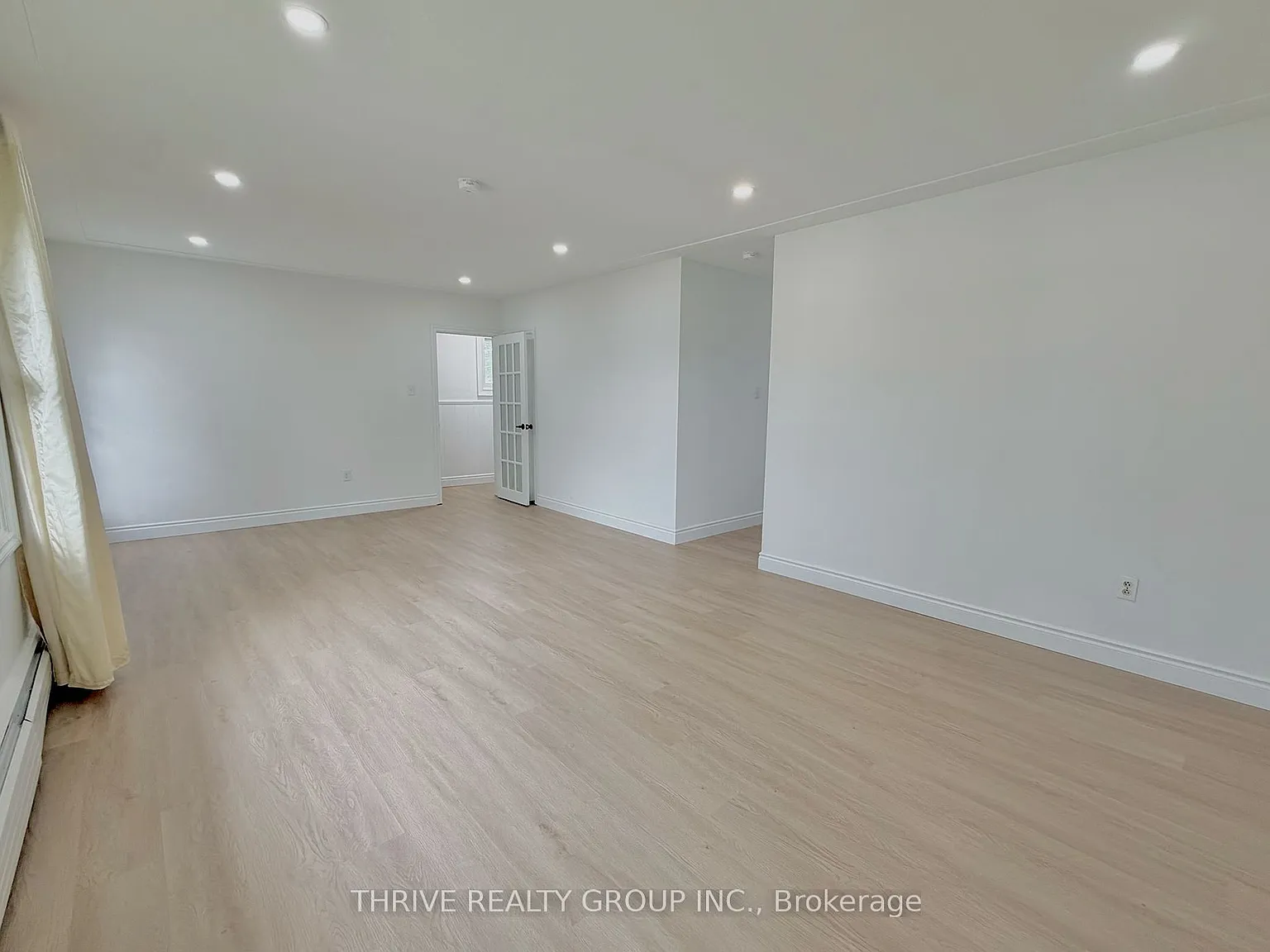 3 bed, $2,000 — Photo 4