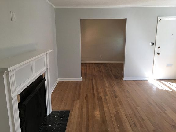 Dining room off living room