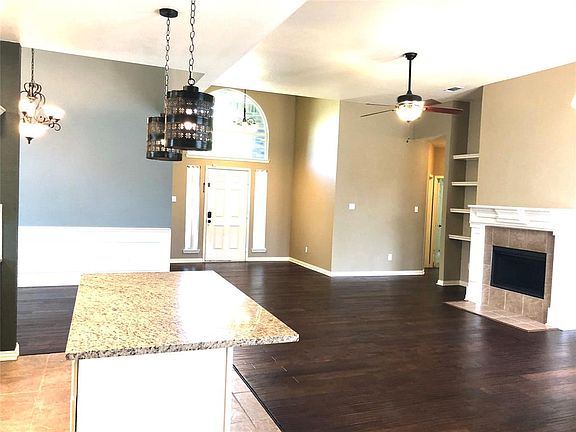 5th image of 212 Hawthorne Dr