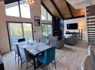 23755 Zuger Dr, Crestline, CA 92325