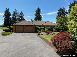 820 Woodland Dr NE, Silverton, OR 97381