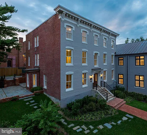 2715 N St NW Photo 1
