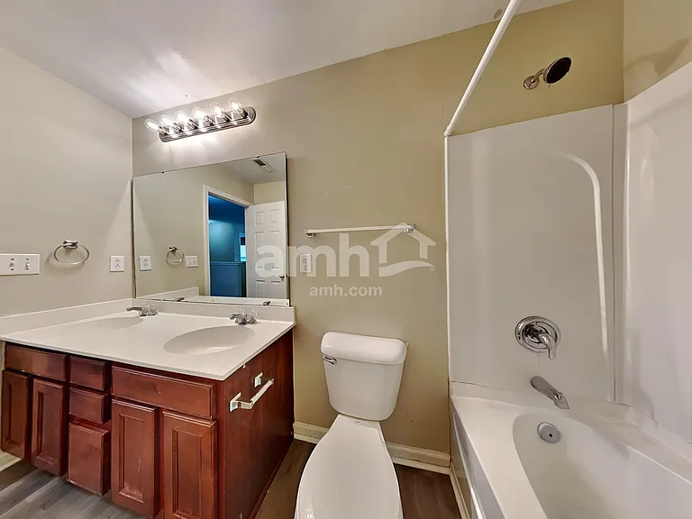 5034 Ballantine Dr — Photo 23