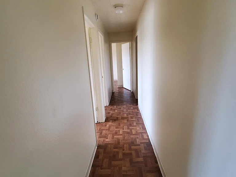 Hampton Village Apartments — Photo 18