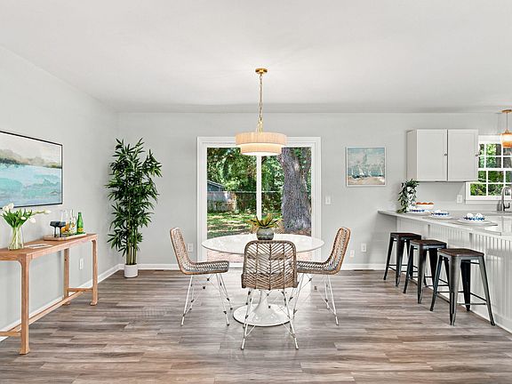 3rd image of 4755 Lysa Ave