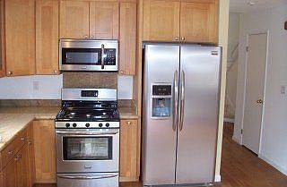 3rd image of 7306 Urshan Way
