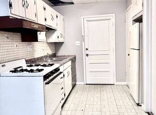 70 Harvey Ave, Lockport, NY 14094