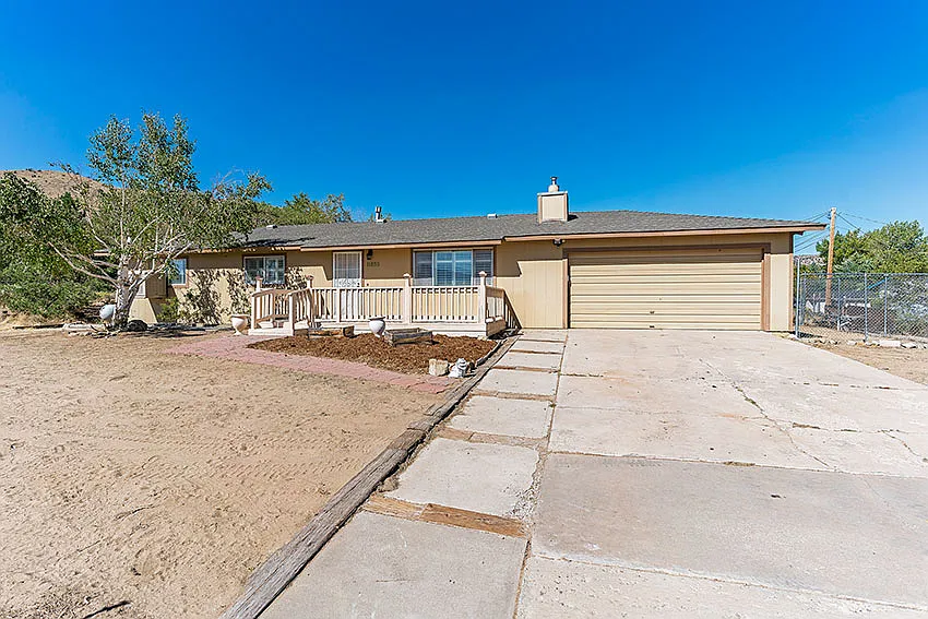 11835 Overland Rd photo 1