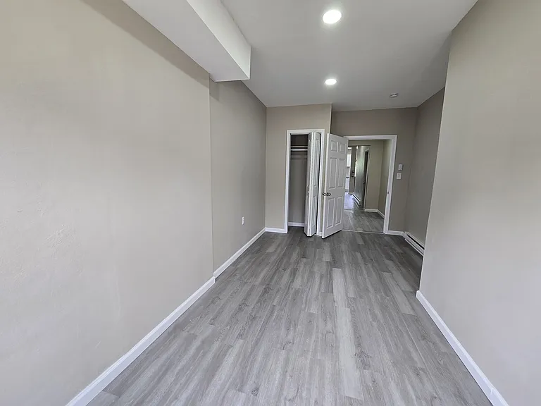 735 Main St #1 — Photo 3