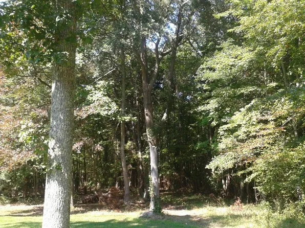 Shady Side Rd, Shady Side, MD 20764