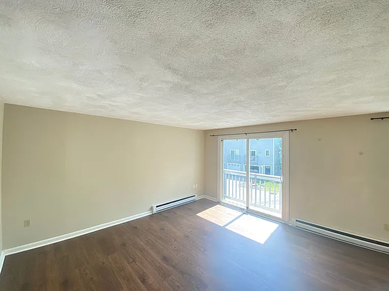 18 Profile Cir — Photo 6
