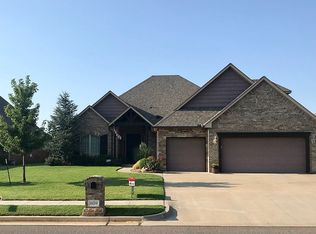 809 Northern Dancer Dr, Edmond, OK 73025