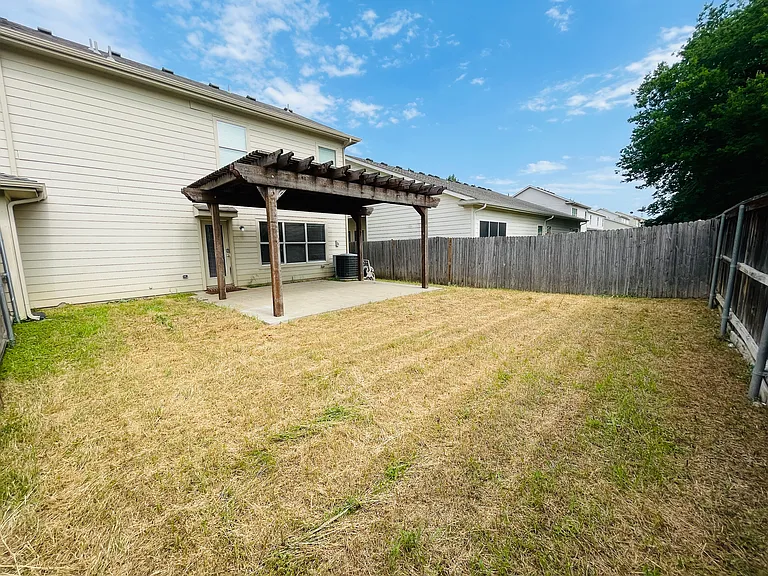 7561 Lazy Spur Blvd — Photo 16