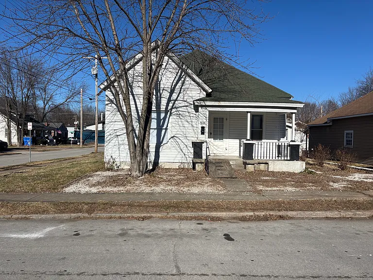 941 W Harrison St — Photo 2