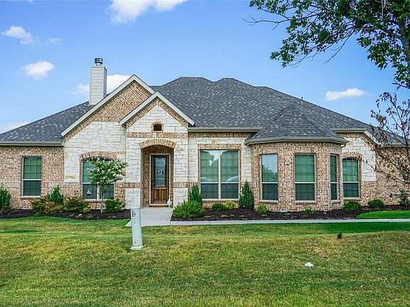 3rd image of 416 Golden Grove Ct