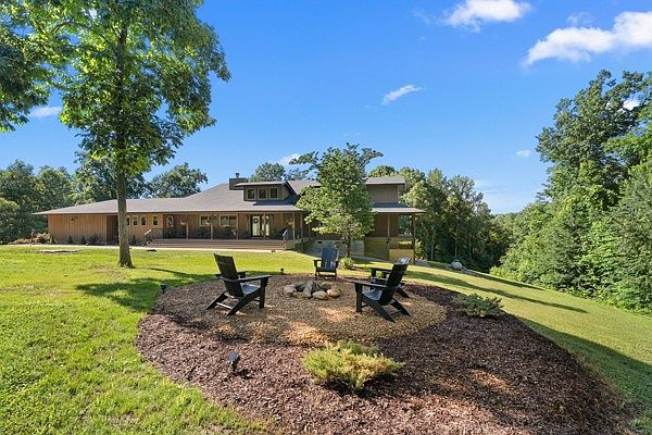 1st image of 2900 Tanyard Hill Rd