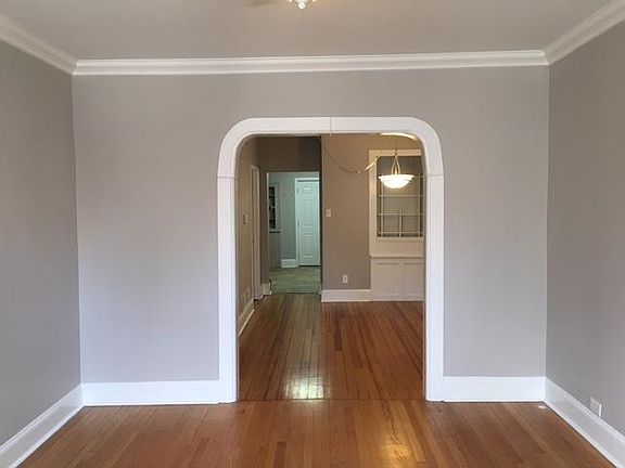 3rd image of 1516 W Superior St #1