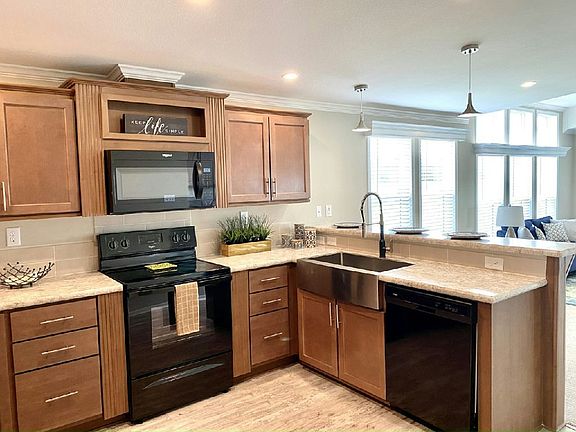 3rd image of 4604 Lake Crystal Blvd #U9s4ye
