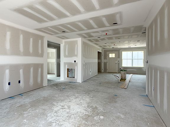 3rd image of 1365 W Main St #D
