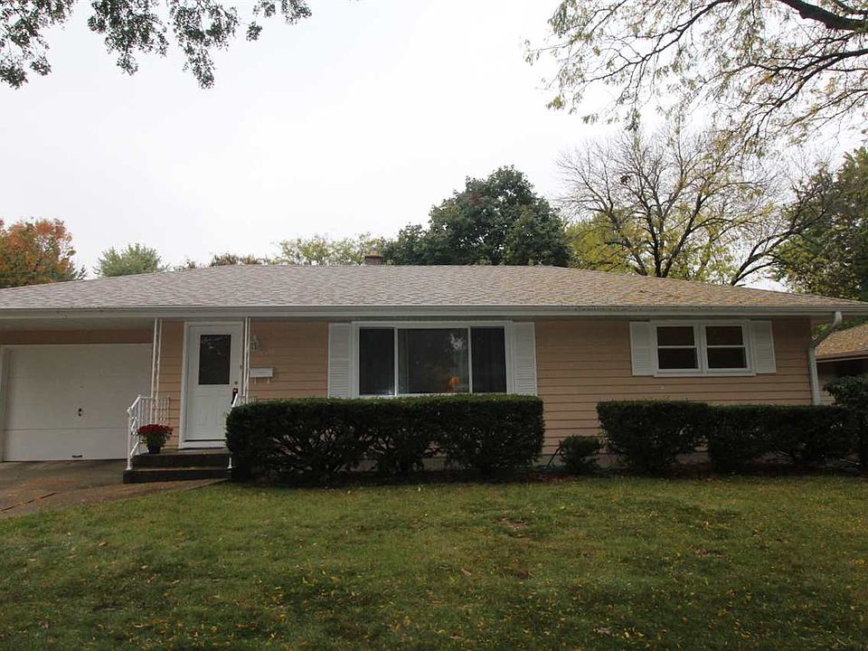 1st image of 2427 Skokie Dr