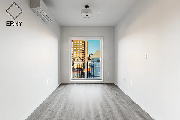 Rented by ERNY LLC | media 5