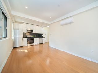 402 W 50th St #5R, New York, NY 10019
