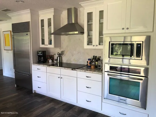 7827 Hunters Grove Rd, Jacksonville, FL 32256