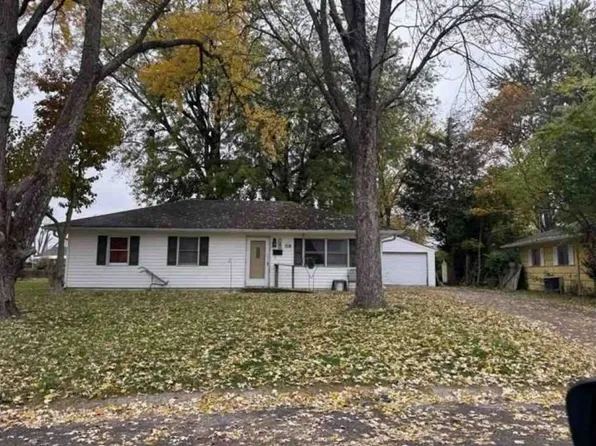 28 Crestwood Dr, New Whiteland, IN 46184